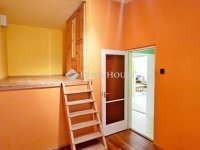 Eladó családi ház, Szombathelyen 69 M Ft, 7 szobás