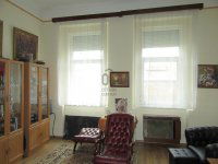 Eladó családi ház, Debrecenben 199.9 M Ft, 9 szobás