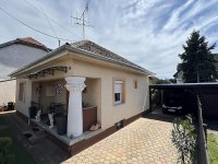 Eladó családi ház, Budakalászon 92.9 M Ft, 3 szobás