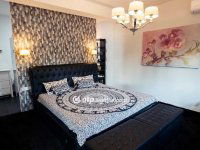 Eladó családi ház, II. kerületben 295 M Ft, 7+2 szobás