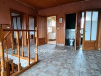 Eladó családi ház, Gödöllőn 159 M Ft, 9+1 szobás