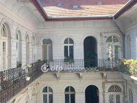 Eladó téglalakás, V. kerületben 76.9 M Ft, 2 szobás