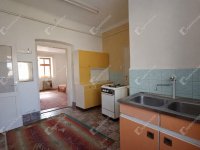 Eladó téglalakás, Sopronban 33.9 M Ft, 1 szobás