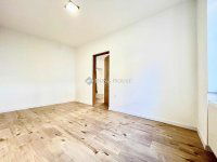 Eladó téglalakás, Pécsett 73.9 M Ft, 3 szobás