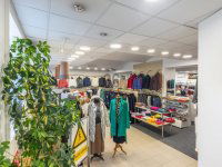 Eladó üzlethelyiség