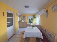 Eladó családi ház, Debrecenben 35 M Ft, 2 szobás