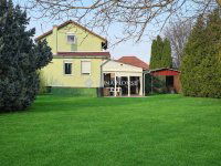 Eladó családi ház, Úrin, Sport utcában 75.9 M Ft, 3 szobás