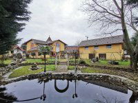 Eladó családi ház, Siklóson 263.31 M Ft, 6 szobás