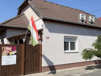 Eladó családi ház, Makón, Ibolya utcában 92 M Ft, 5 szobás