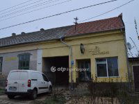 Eladó üzlethelyiség