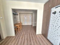 Eladó panellakás, Tatabányán 42 M Ft, 1+4 szobás
