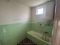 Eladó családi ház, Makón 32.9 M Ft, 3 szobás