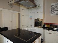 Eladó téglalakás, II. kerületben 229 M Ft, 3 szobás