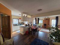 Eladó családi ház, Leányfaluban 159.9 M Ft, 3 szobás