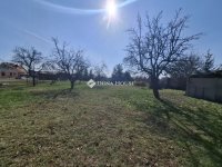 Eladó családi ház, Nárain 28.5 M Ft, 2 szobás