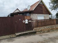 Eladó családi ház, Versegen 38 M Ft, 3 szobás