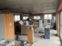 Eladó családi ház, Galgahévízen 135 M Ft, 1 szobás