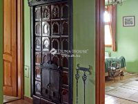 Eladó családi ház, Vácegresen 279.9 M Ft, 6 szobás