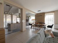 Eladó családi ház, Kecskeméten 175 M Ft, 7 szobás