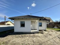 Eladó családi ház, Szigetszentmiklóson 128.999 M Ft, 5 szobás