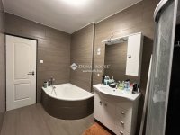 Eladó családi ház, Bonyhádon 255.589 M Ft, 9 szobás