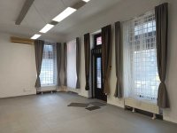 Kiadó üzlethelyiség, VI. kerületben, Szondi utcában, 1 szobás