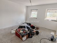 Eladó ikerház, Pilisen 40 M Ft, 2 szobás / költözzbe.hu