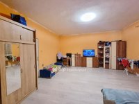 Eladó családi ház, Pápán 24.9 M Ft, 2 szobás