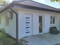Eladó téglalakás