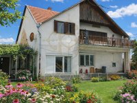 Eladó családi ház, Bölcskén 39 M Ft, 9 szobás