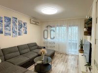 Eladó panellakás, Szegeden 52.9 M Ft, 2 szobás