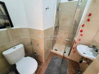 Eladó téglalakás, VI. kerületben 160 M Ft, 3 szobás