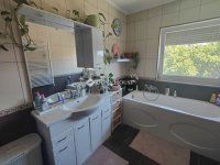 Eladó családi ház, Pomázon 179 M Ft, 5 szobás