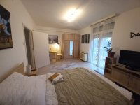 Kiadó téglalakás, albérlet, Pécsett, Bihari János utcában