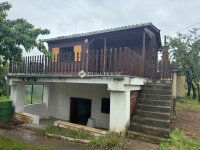 Eladó családi ház, Pécsett 10 M Ft, 2 szobás