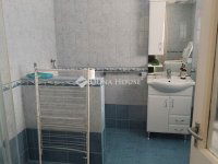 Eladó családi ház, Szentmártonkátán 77 M Ft, 6 szobás