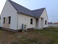 Eladó családi ház