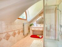 Eladó családi ház, Piliscsabán 265 M Ft, 5 szobás