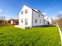 Eladó ikerház, Szigetszentmártonban 87.9 M Ft, 5+1 szobás