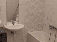 Kiadó téglalakás, albérlet, VII. kerületben, Klauzál téren