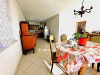 Eladó családi ház, Érden 109.9 M Ft, 7 szobás