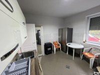 Eladó családi ház, Komlón 109 M Ft, 6 szobás