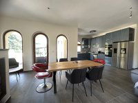 Eladó családi ház, Hévízen 215 M Ft, 3 szobás