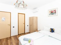 Eladó hotel, Abaligeten 139 M Ft, 8 szobás / költözzbe.hu