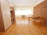 Kiadó téglalakás, albérlet