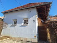 Eladó családi ház, Pécsett 129.9 M Ft, 4 szobás