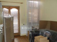 Eladó családi ház, Gyöngyösön 39.9 M Ft, 1 szobás