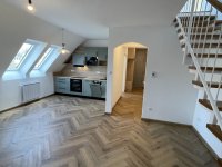 Eladó téglalakás, Győrött 82 M Ft, 3 szobás