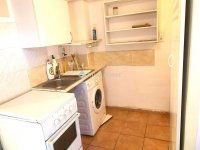 Eladó családi ház, Szegeden 34.9 M Ft, 1 szobás