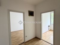 Kiadó üzlethelyiség, Kecskeméten, Csányi utcában 127 E Ft / hó